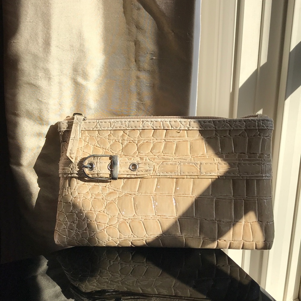 Vintage Modella Cream Crocodile Wristlet/Wallet